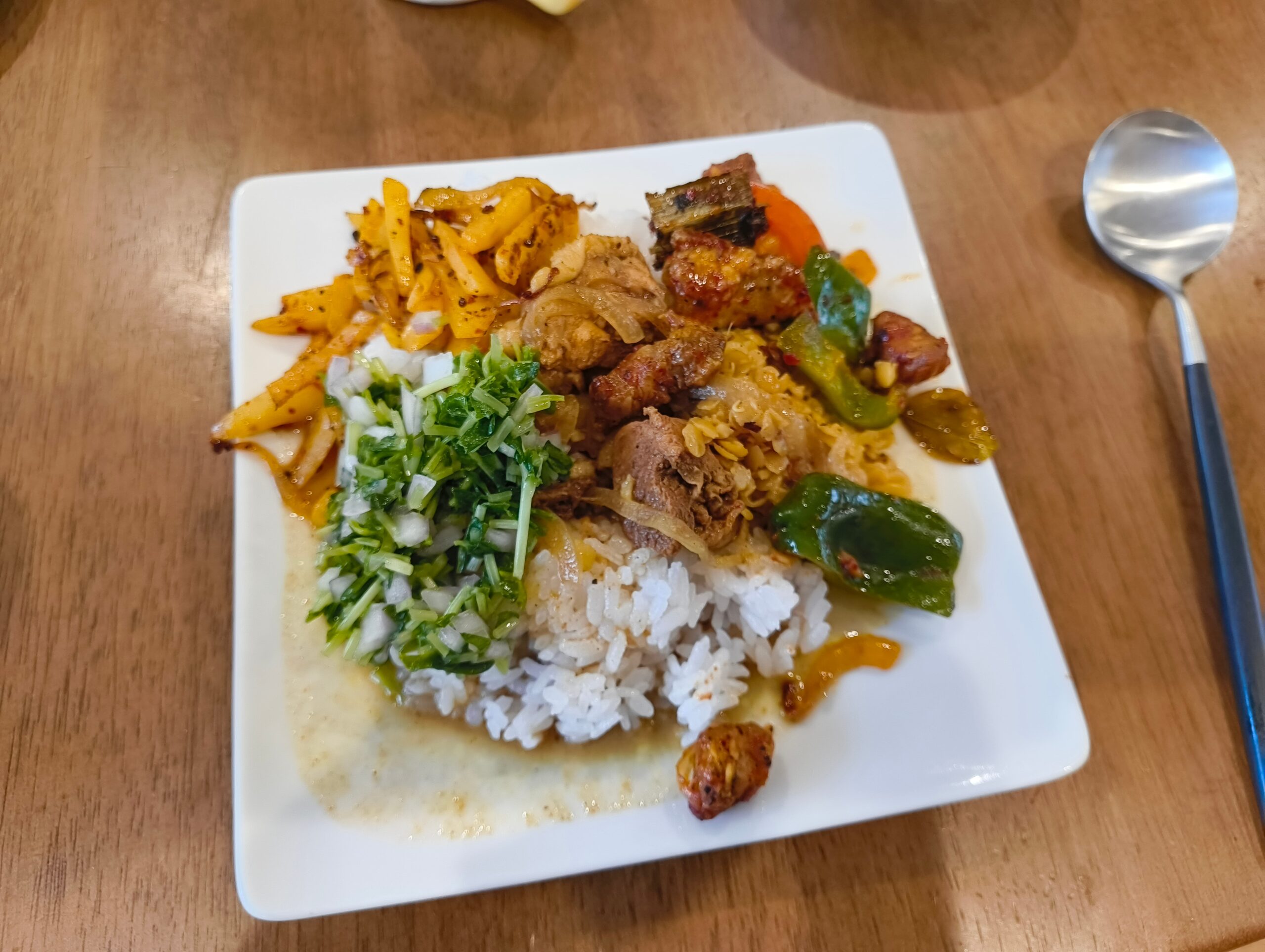 スリランカカレーの休日